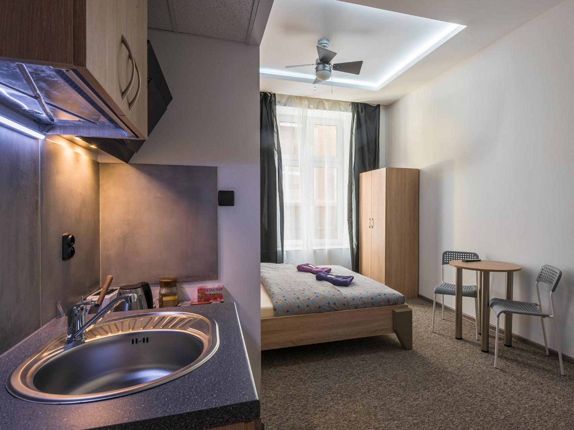 קרקוב 70S Business Room מראה חיצוני תמונה